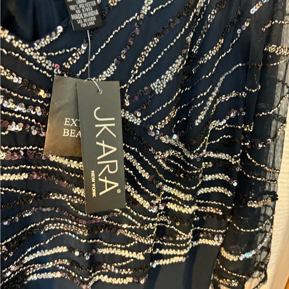 J Kara Women's 3/4 Sleeve Beaded Gown Size 18 - Picture 8 of 11